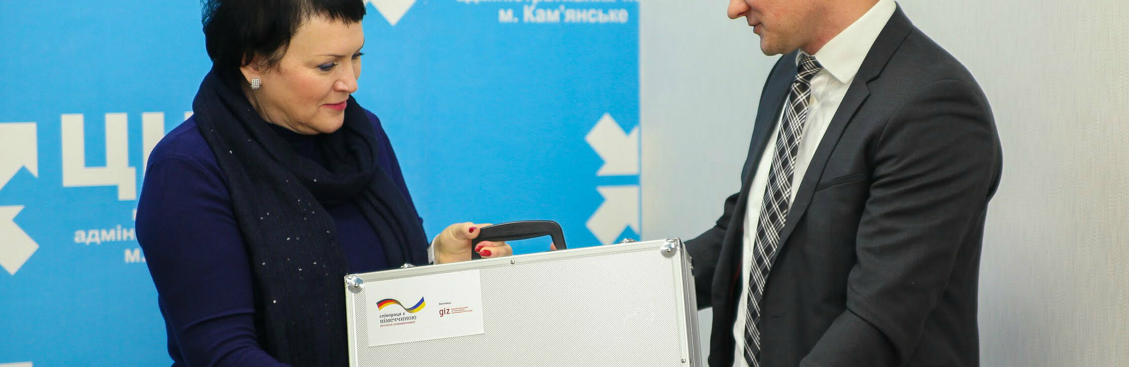 ����: 5692.com.ua