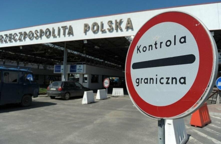 Українці можуть втратити тимчасовий захист у Польщі: як не втратити статус PESEL UKR