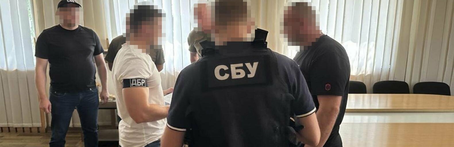 У Дніпрі начальник виправної колонії вимагав в ув'язненого хабар за дострокове звільнення
