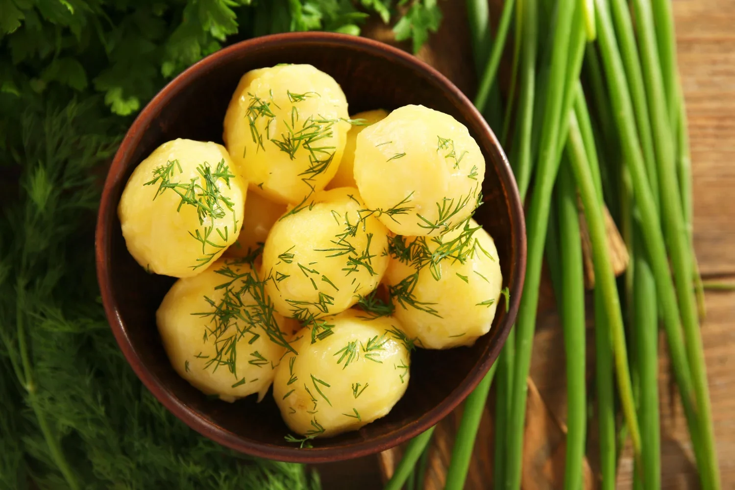 Молода картопля з кропом: секрети приготування улюбленої сезонної страви