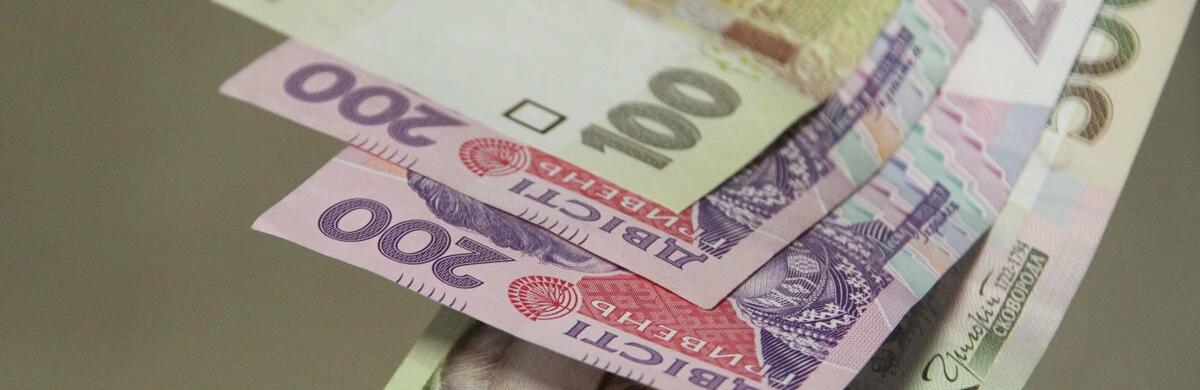 Перелік отримувачів одноразової грошової допомоги в Україні розширено: Зеленський підписав закон