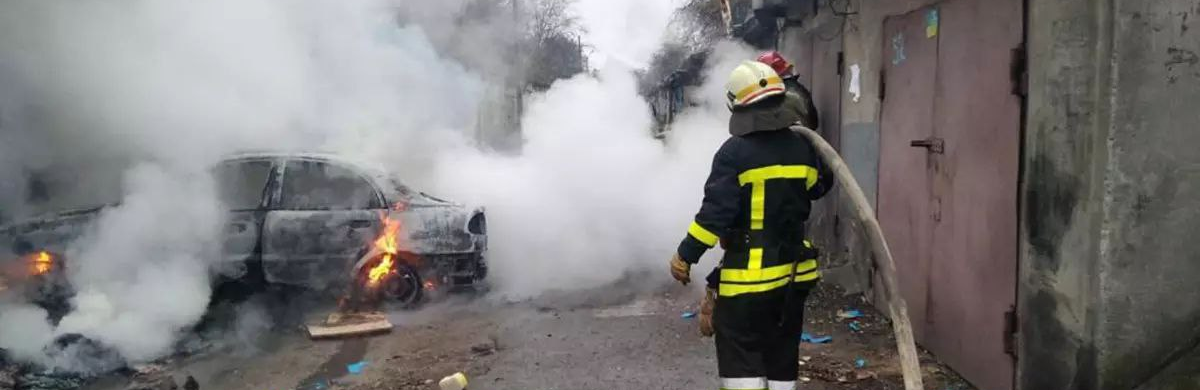 У Кам'янському під час пожежі в гаражі постраждав чоловік