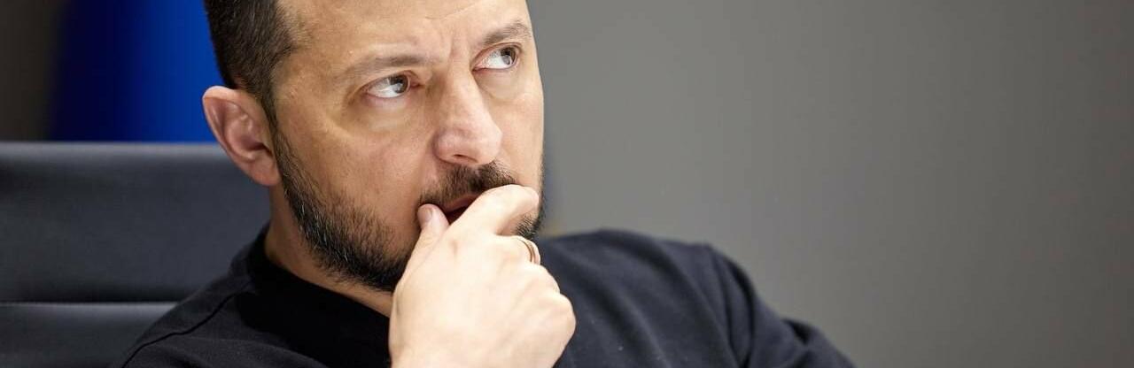 Подовження мобілізації та воєнного стану: Зеленський вніс у Раду законопроєкти