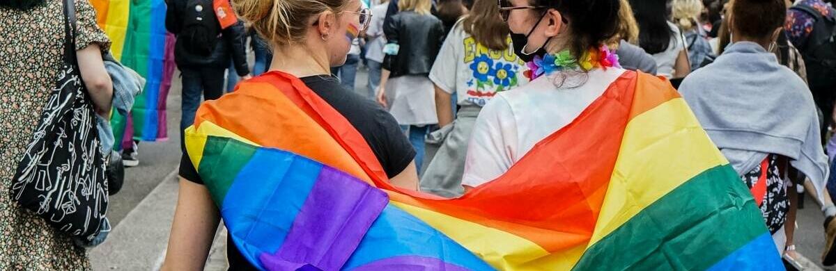 В Україні можуть легалізувати одностатеві шлюби, але що про це думають звичайні українці