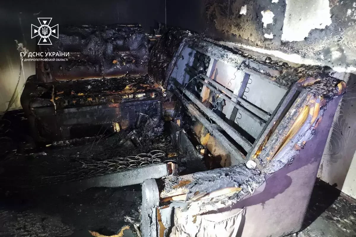 У Кам'янському дотла вигоріла квартира у багатоповерхівці