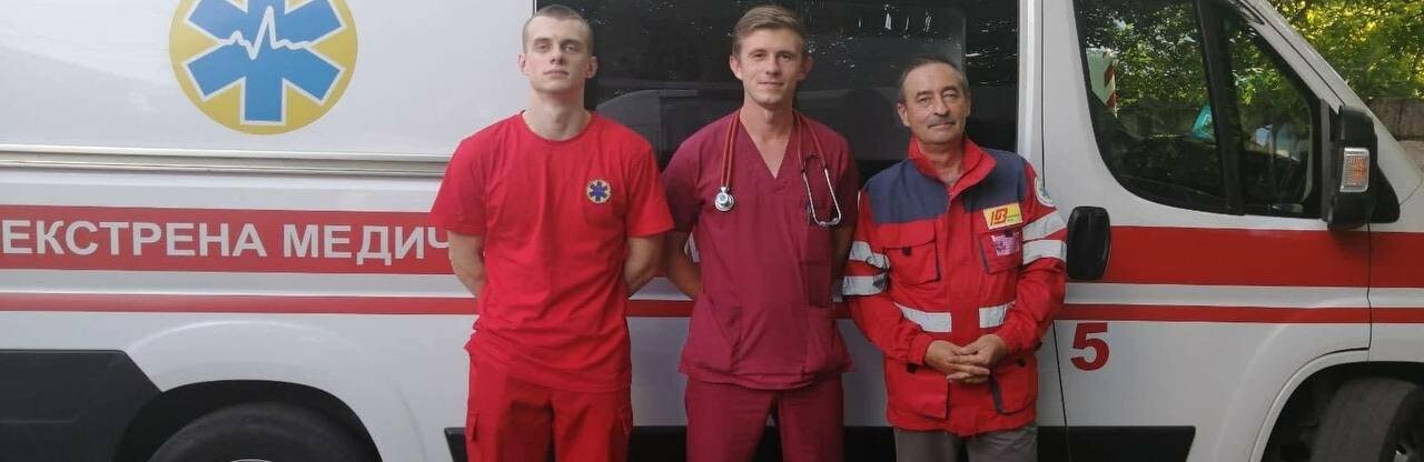 Фельдшер з Камʼянського на своєму першому чергуванні врятував жінку