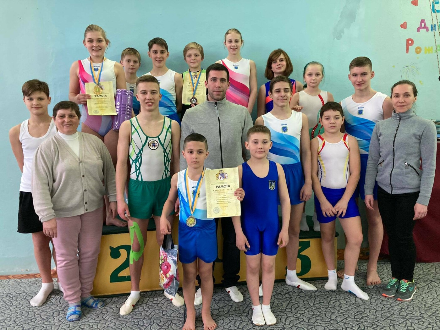 Каменские спортсмены стали призерами Чемпионата области по прыжкам на акробатической дорожке, фото-1