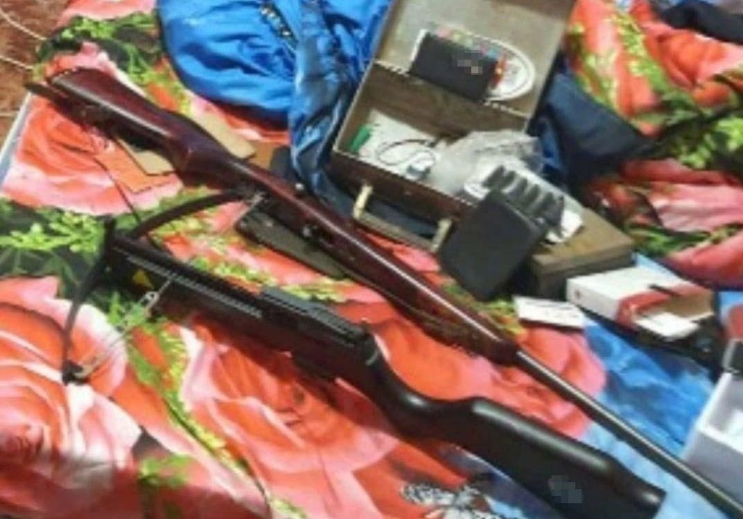 Оружие, наркотики, взрывчатка - результаты обыска двух наркоманов в Каменском, фото-1