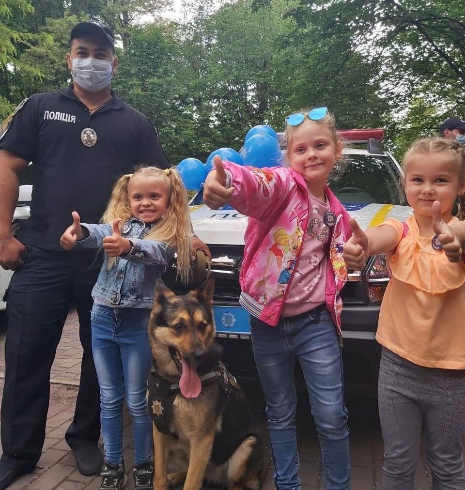 В Каменском полиция развлекала детей, фото-1