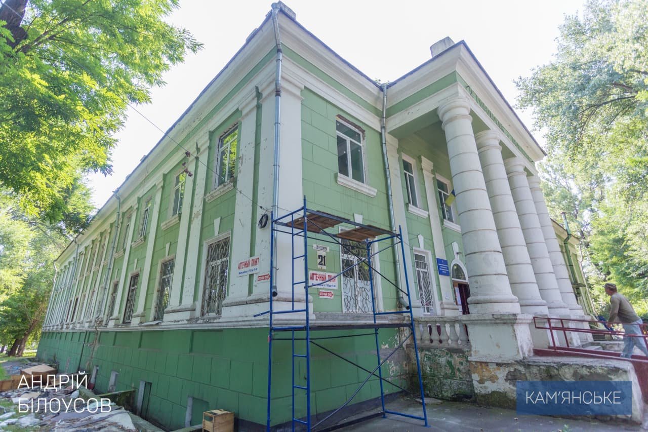 Больницы Каменского продолжают приводить в порядок, фото-2