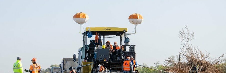 На Днепропетровщине обновляют трассу Днепр-Кривой Рог-Николаев На Днепропетровщине обновляют трассу Днепр-Кривой Рог-Николаев