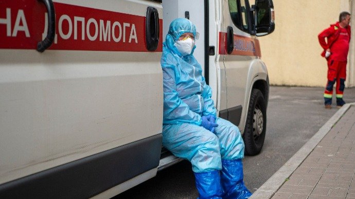 Что делать каменчанам, у которых требуют деньги за лечение COVID-19 Что делать каменчанам, у которых требуют деньги за лечение COVID-19, Леонид Лихолажин