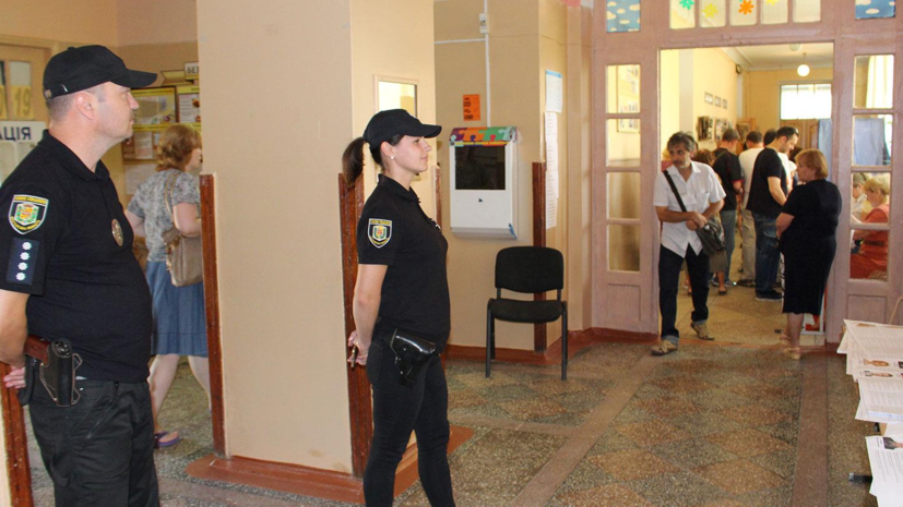 Национальная полиция предупредила о запрете агитации в «день тишины... Национальная полиция предупредила о запрете агитации в «день тишины»