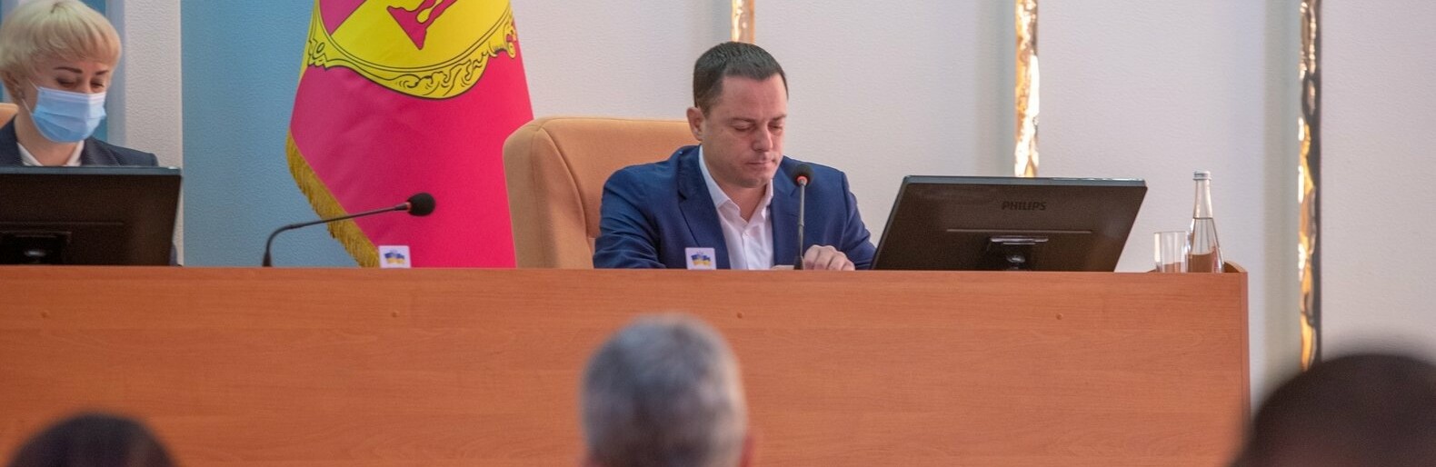 У Кам’янському відбулася позачергова сесія міської ради