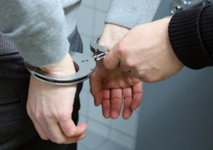 Бросившей ребенка в пакете каменчанке грозит до трех лет