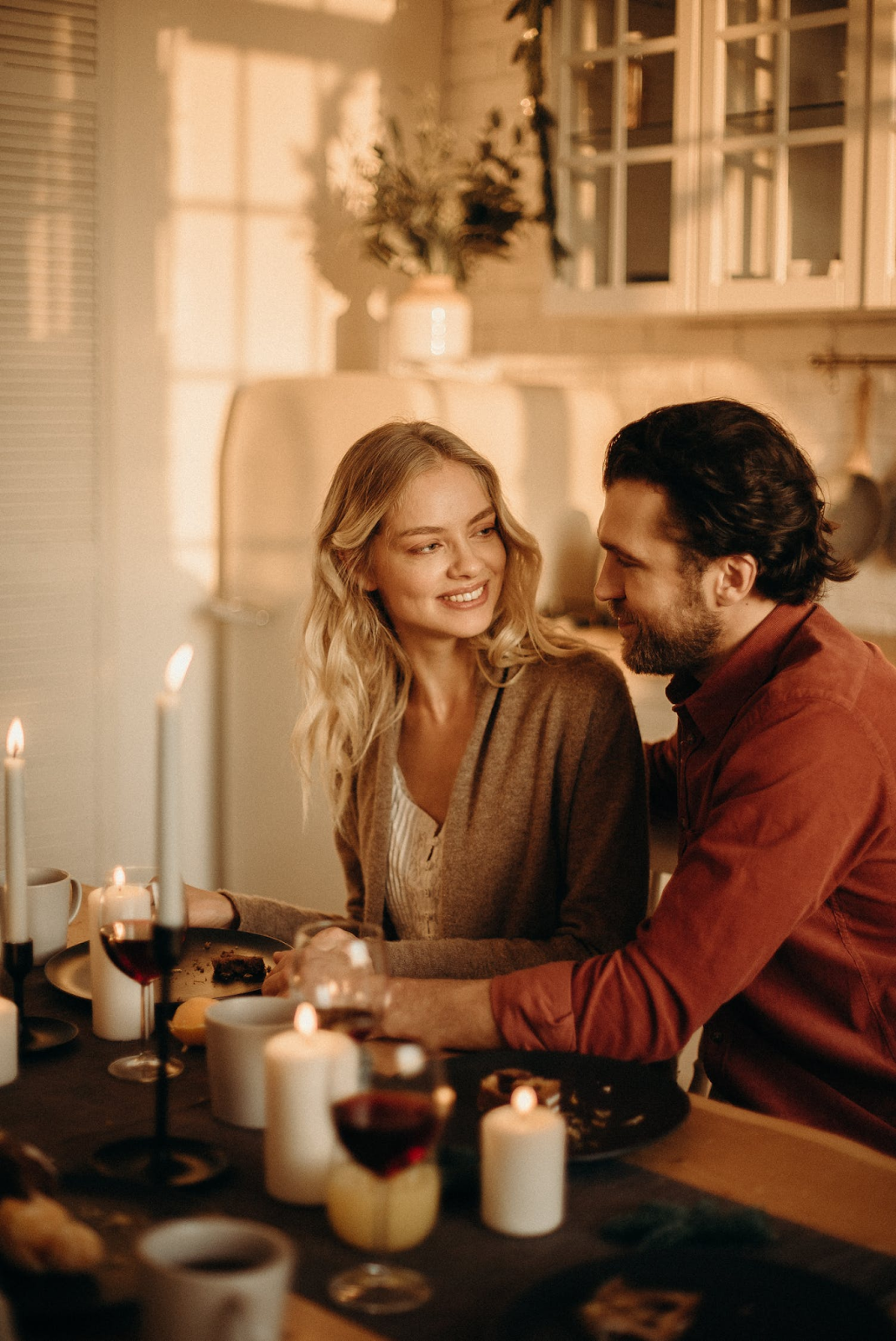 11 сценариев и идей для романтического вечера в домашних условиях.