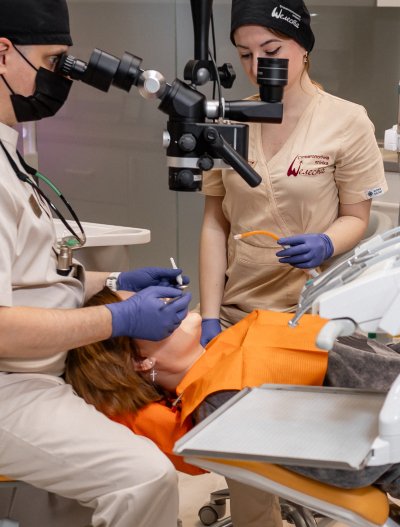 керамічні коронки E-max у Києві