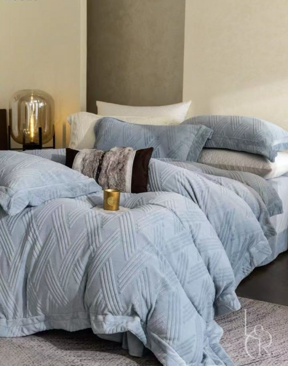 Зимнее постельное белье: особенности состава и плотности ткани для крепкого сна