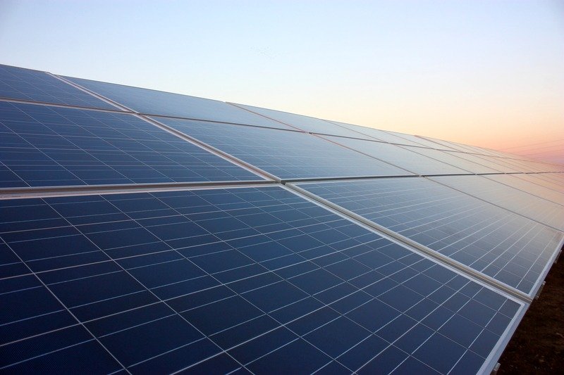 Скільки кВт дає 1 сонячна панель