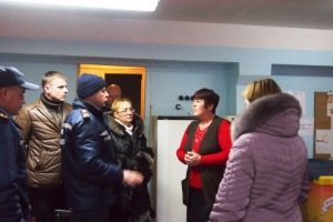 В Днепродзержинске проверили, как координационный штаб работает с беженцами (фото) - фото 1